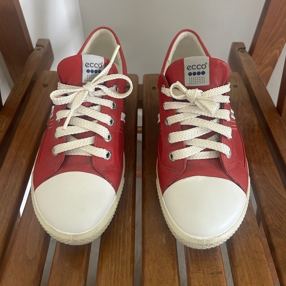 Ecco Women’s Hybrid Sneaker-Sport Shoe Size 37 (W 6.5-7) - Picture 2 of 10